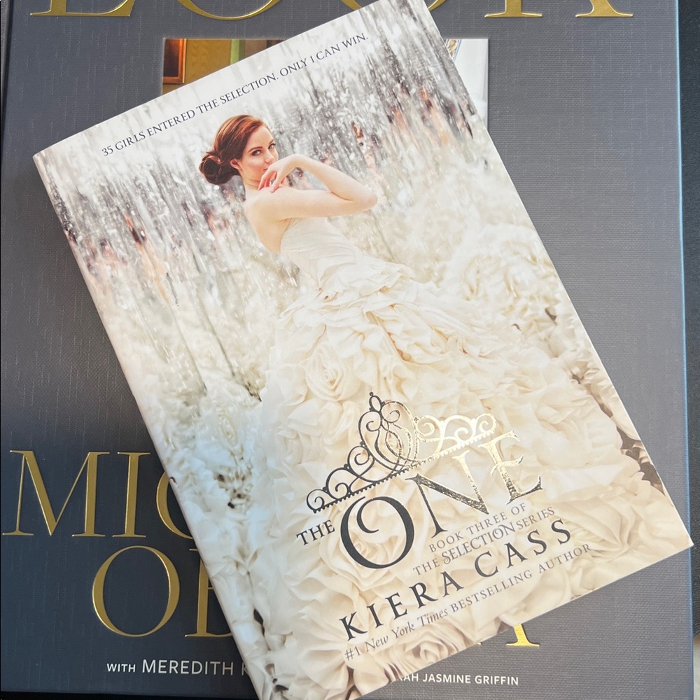 NWOT The One by Kiera Cass Hardcover